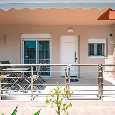 Milonas House Apartments Паралия-Дионисиу Экстерьер фото